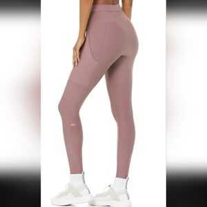 ALO Yoga High-Waist 4 Pocket Utility Legging Woodrose Size XS